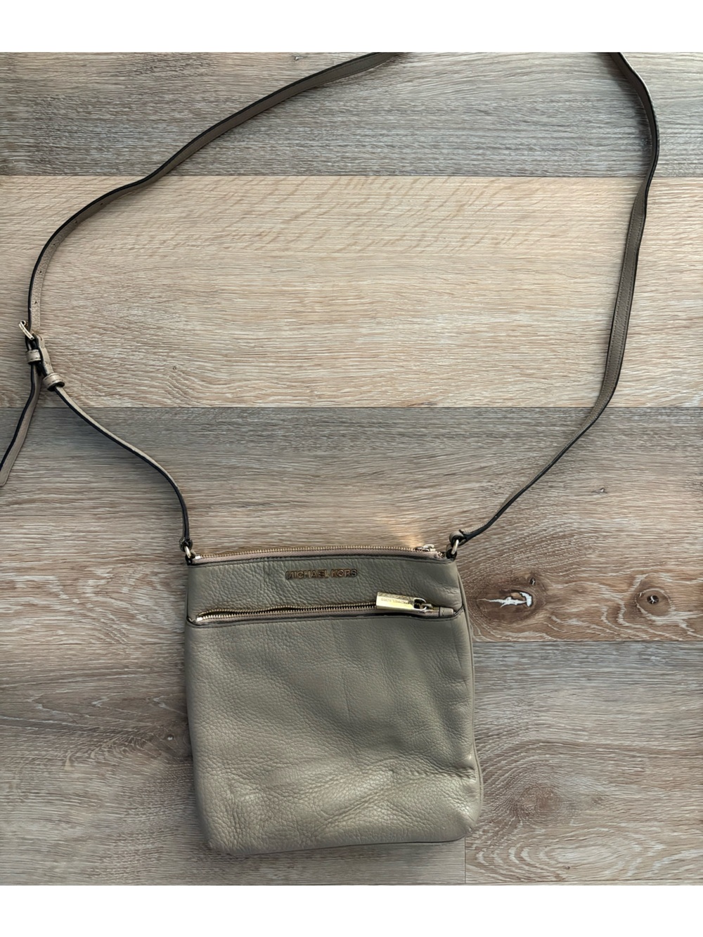 Michael Kors beige Leather Crossbody with Gold Hardware